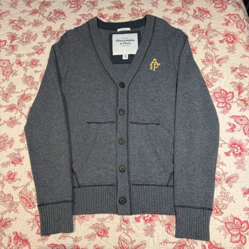 Y2K Early 2000s Ambercromhie and Fitch Cardigan Sweater!